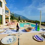 Corali Ideales Villa