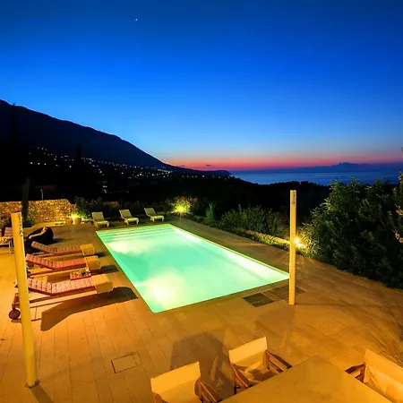 Corali Ideales Mousata