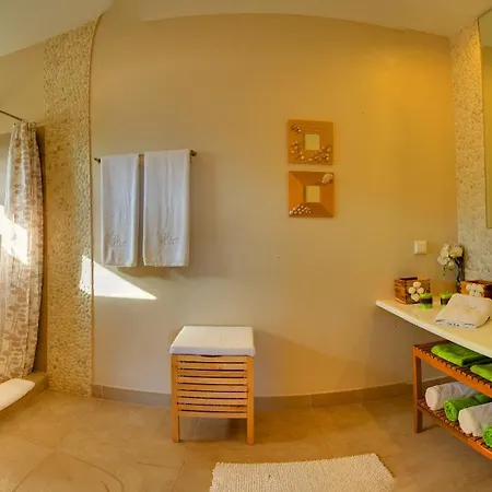 Corali Ideales Villa *