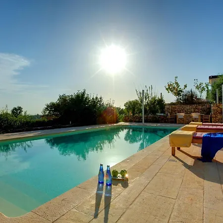 Vila Corali Ideales *