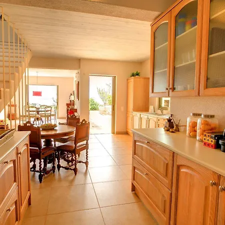 Corali Ideales Villa *